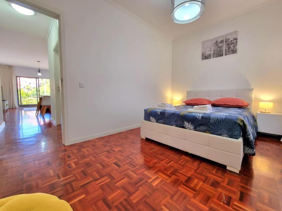 Junto Ao Mar - Apartamento T1 Santa Cruz  Dış mekan fotoğraf